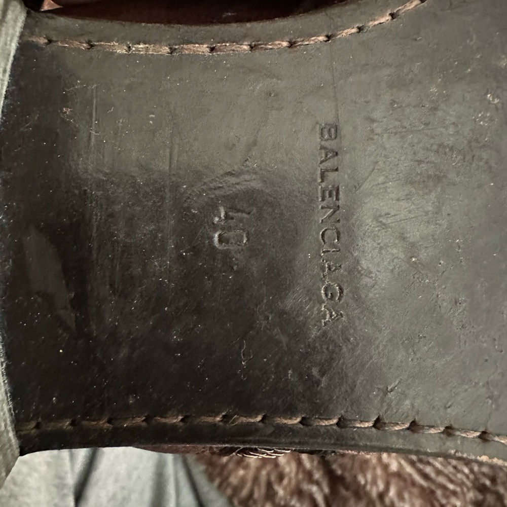 Balenciaga vintage brown and black sherpa lined boots - Picture 5 of 13